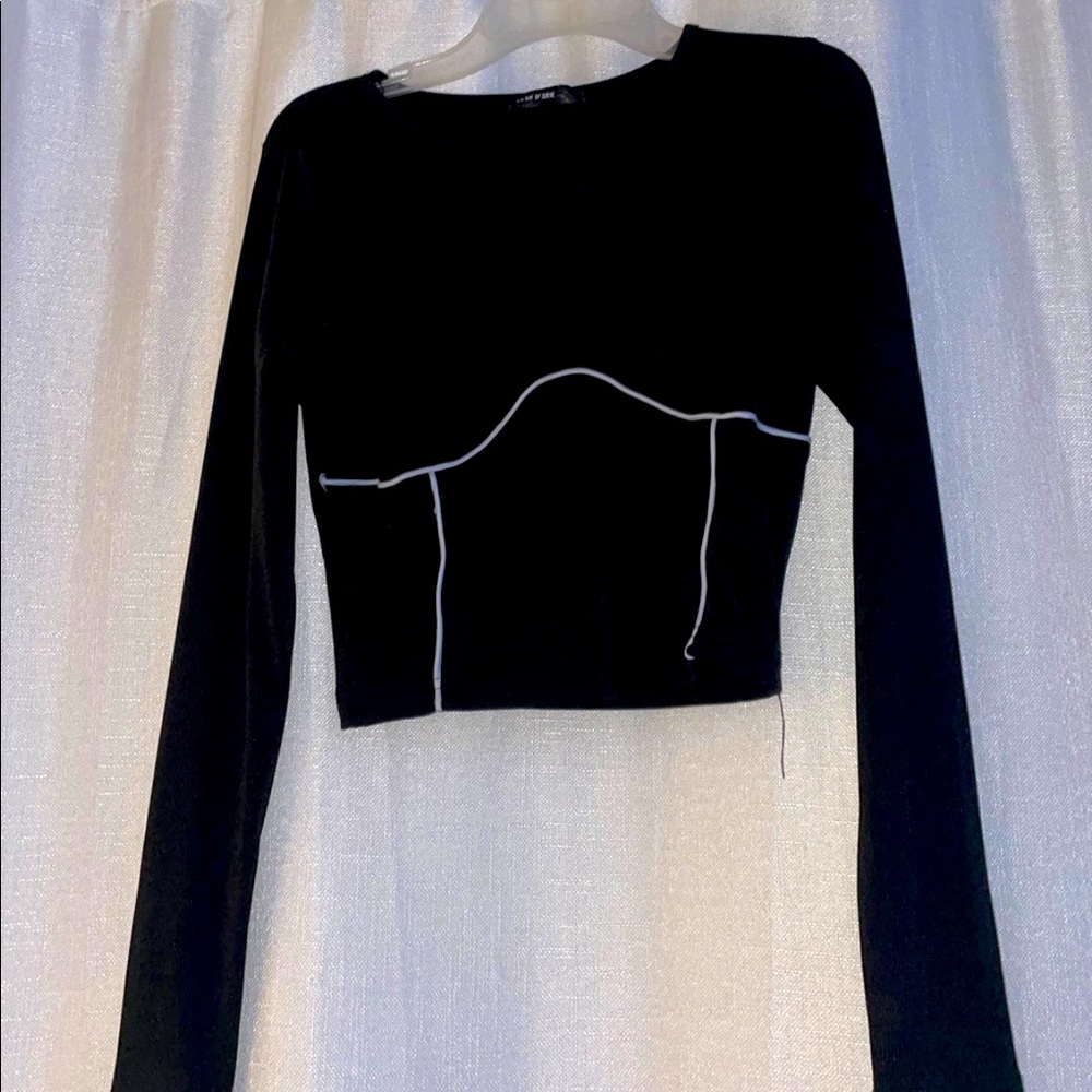 long sleeve cropped tight ribbed shirt